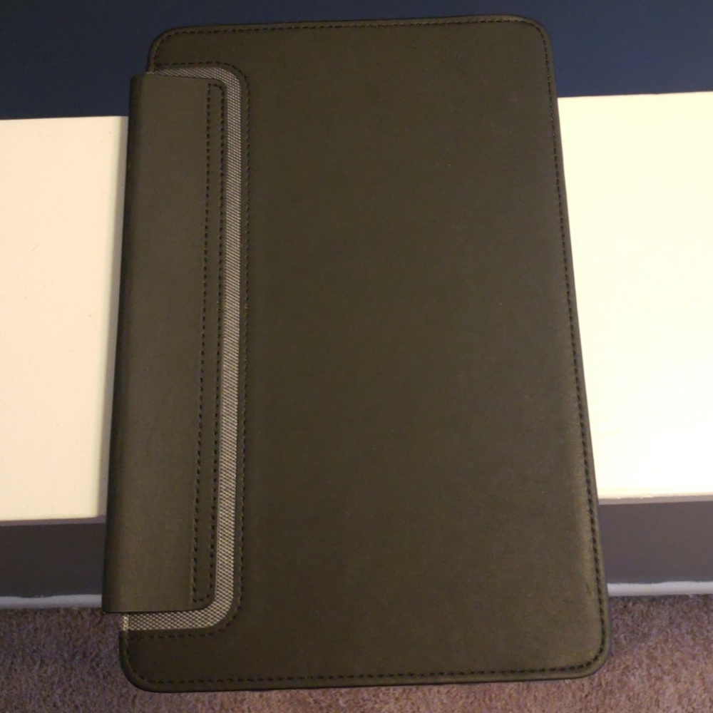 Cover for Apple ipad table